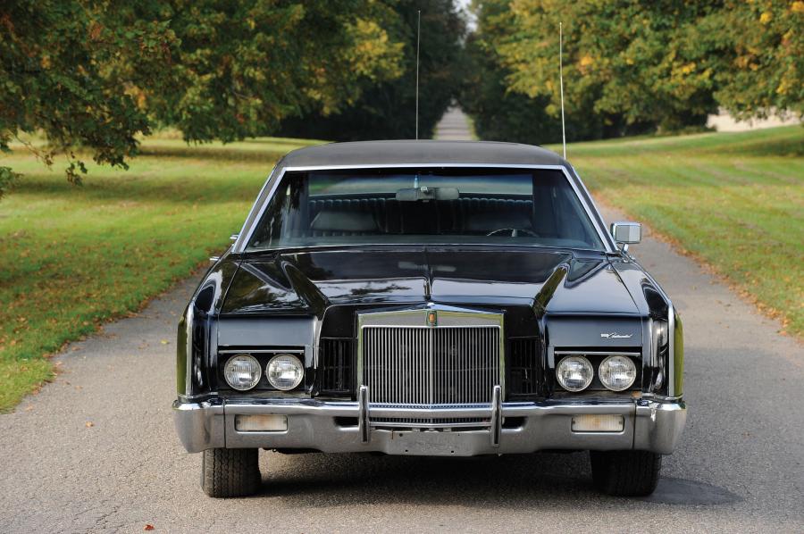  Lincoln Continental Stretch Limousine 1972 года  (фото 6 из 13)